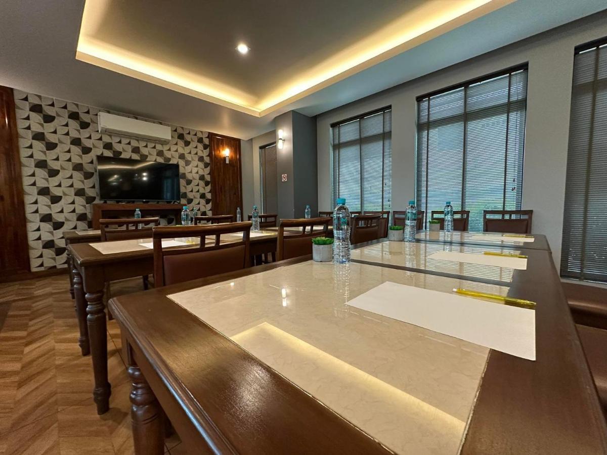 Mangrove Prestige Hotel Na Chom Thian Exterior photo