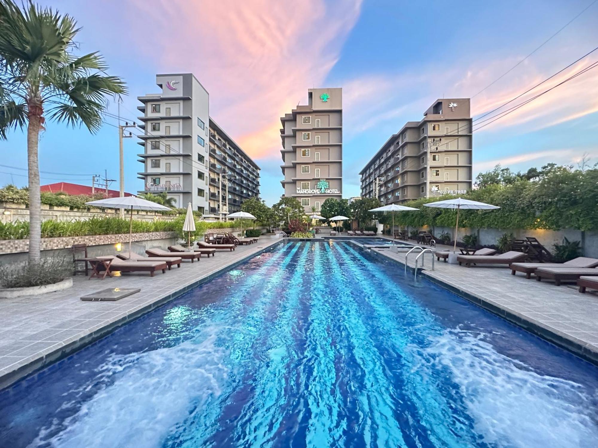 Mangrove Prestige Hotel Na Chom Thian Exterior photo