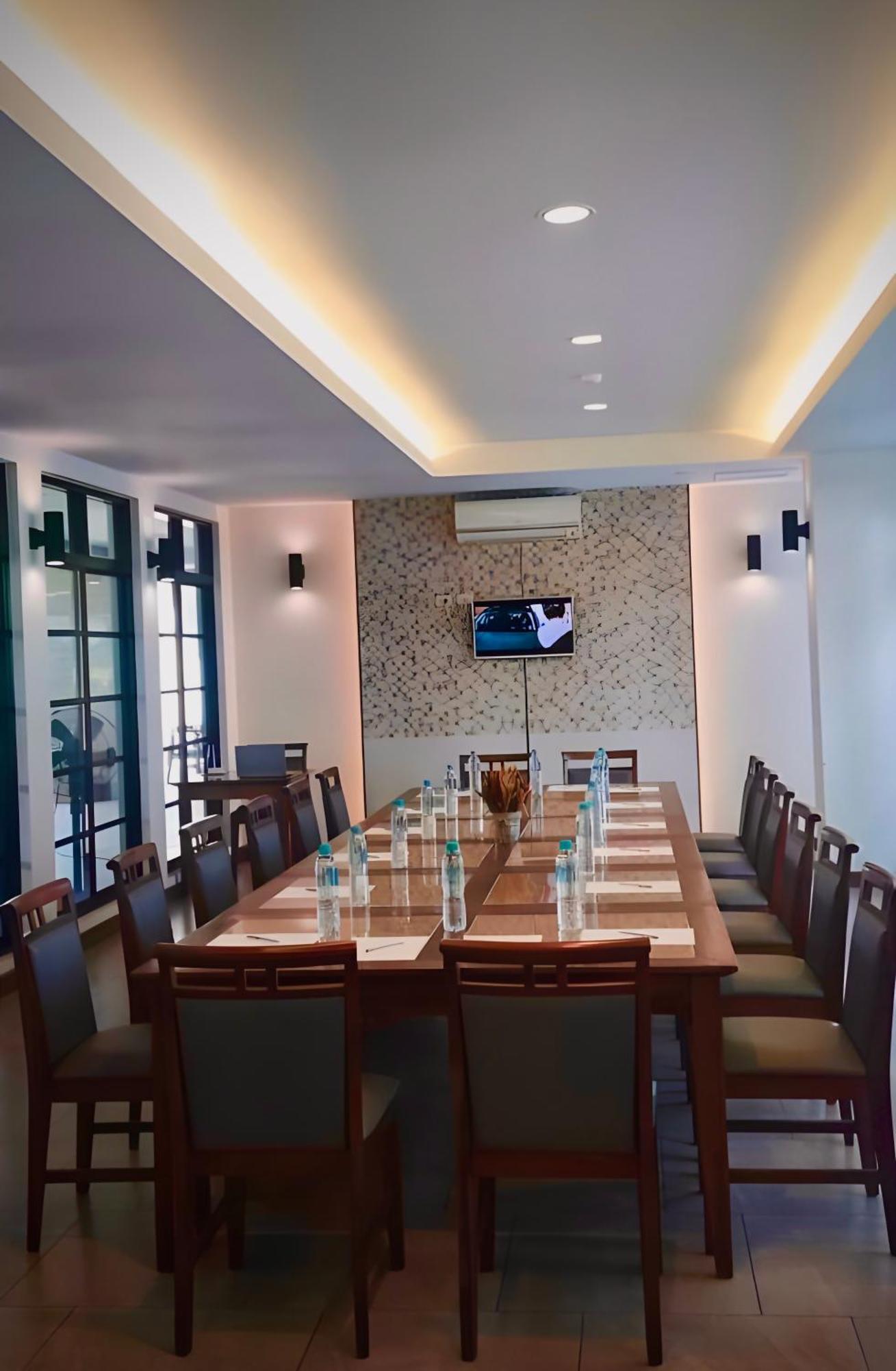 Mangrove Prestige Hotel Na Chom Thian Exterior photo