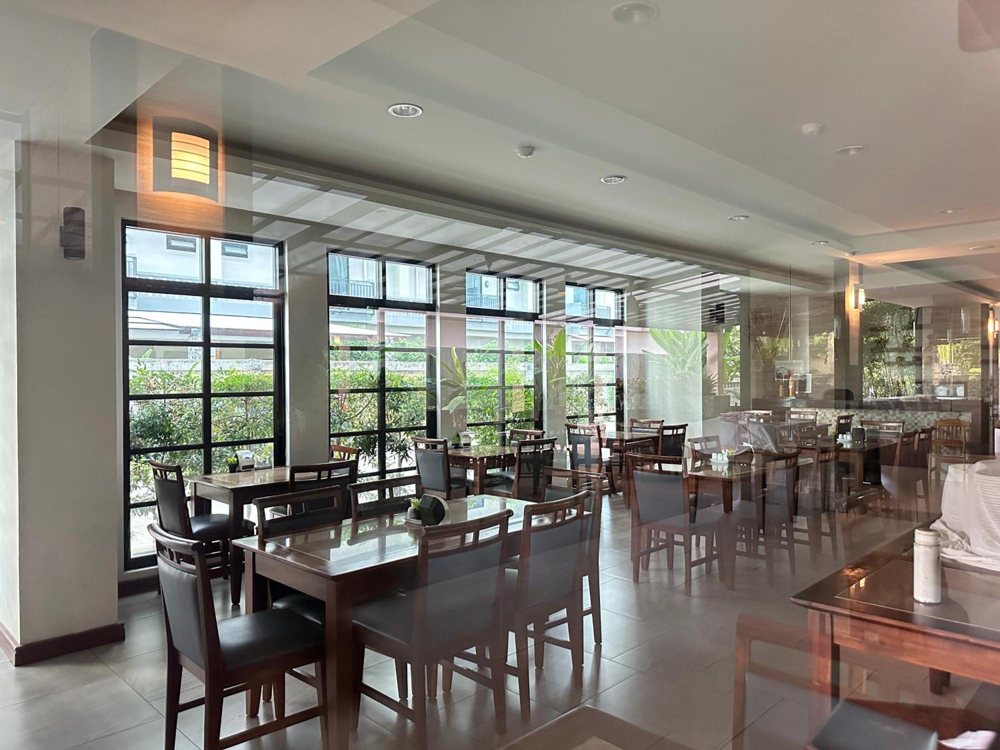 Mangrove Prestige Hotel Na Chom Thian Exterior photo