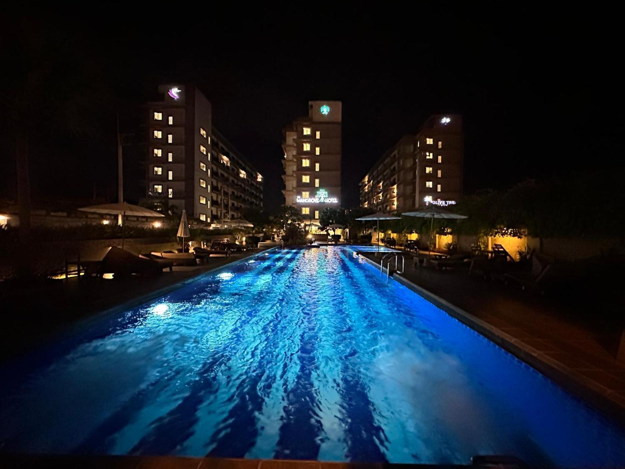 Mangrove Prestige Hotel Na Chom Thian Exterior photo